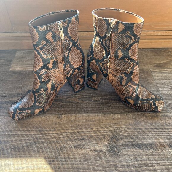 Sam Edelman Codie Ankle Boot - Picture 3 of 5